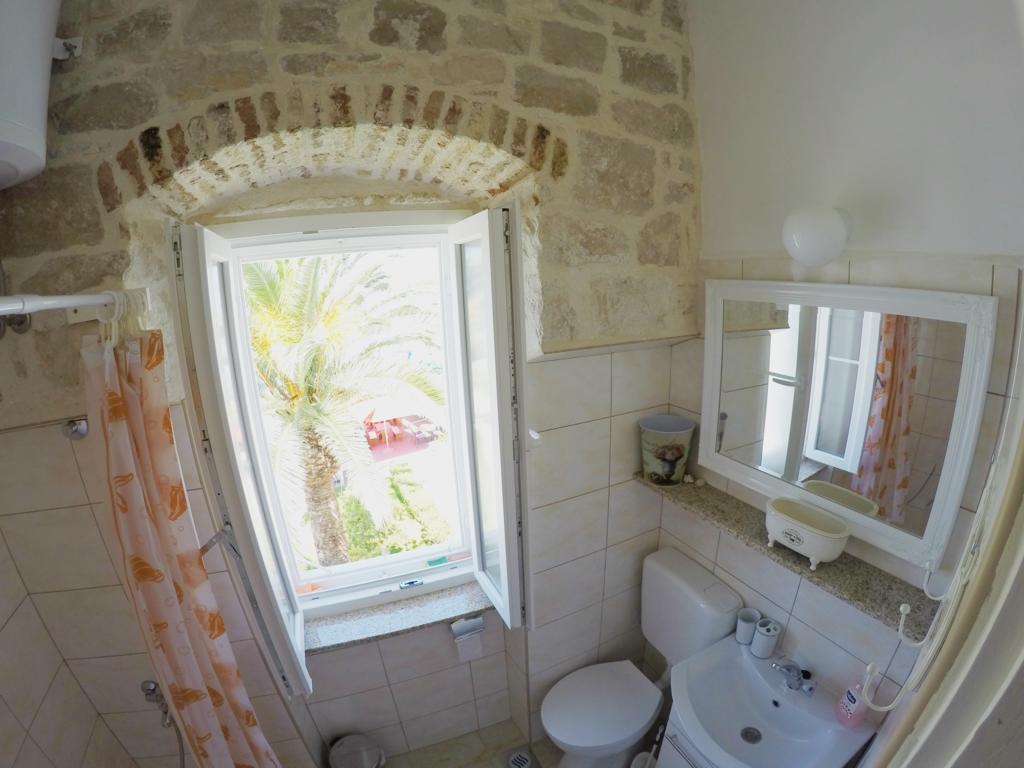 Castel Nonna Franka Apartment Sutivan Ngoại thất bức ảnh